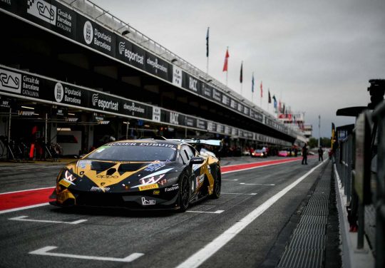 <b>Fascicolo e 7 Metal sul podio</b> a Spa nel Lamborghini Super Trofeo